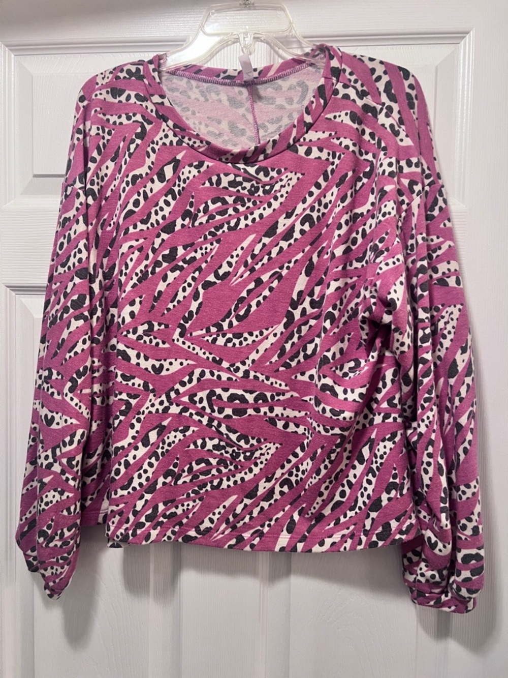 Women's Pink Animal-Print Long Sleeve Pullover Sweatshirt